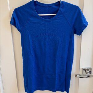 LULULEMON cerulean blue swiftly tech (hip length) size 6